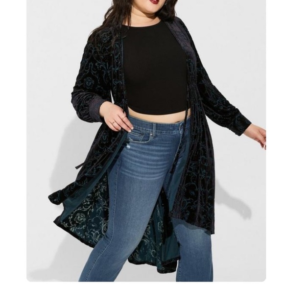 TORRID NWT Disney Haunted Mansion Velvet Maxi Kimono - Picture 6 of 7